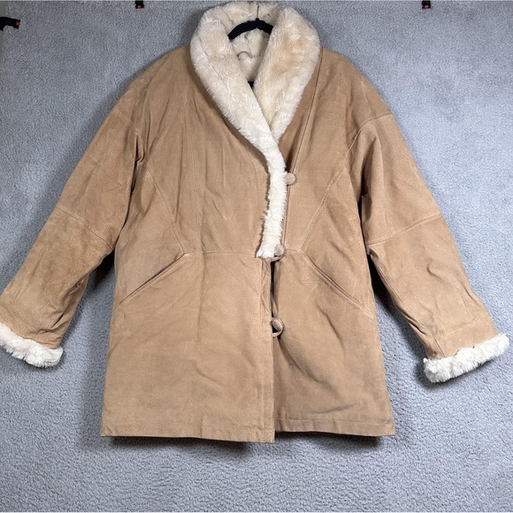 Boundary Waters Jackets & Blazers - Boundary Waters Coat Womens Large Tan Suede Leather Faux Shearling Shawl Collar